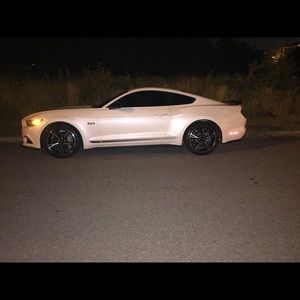 Meet your Posher, Charles